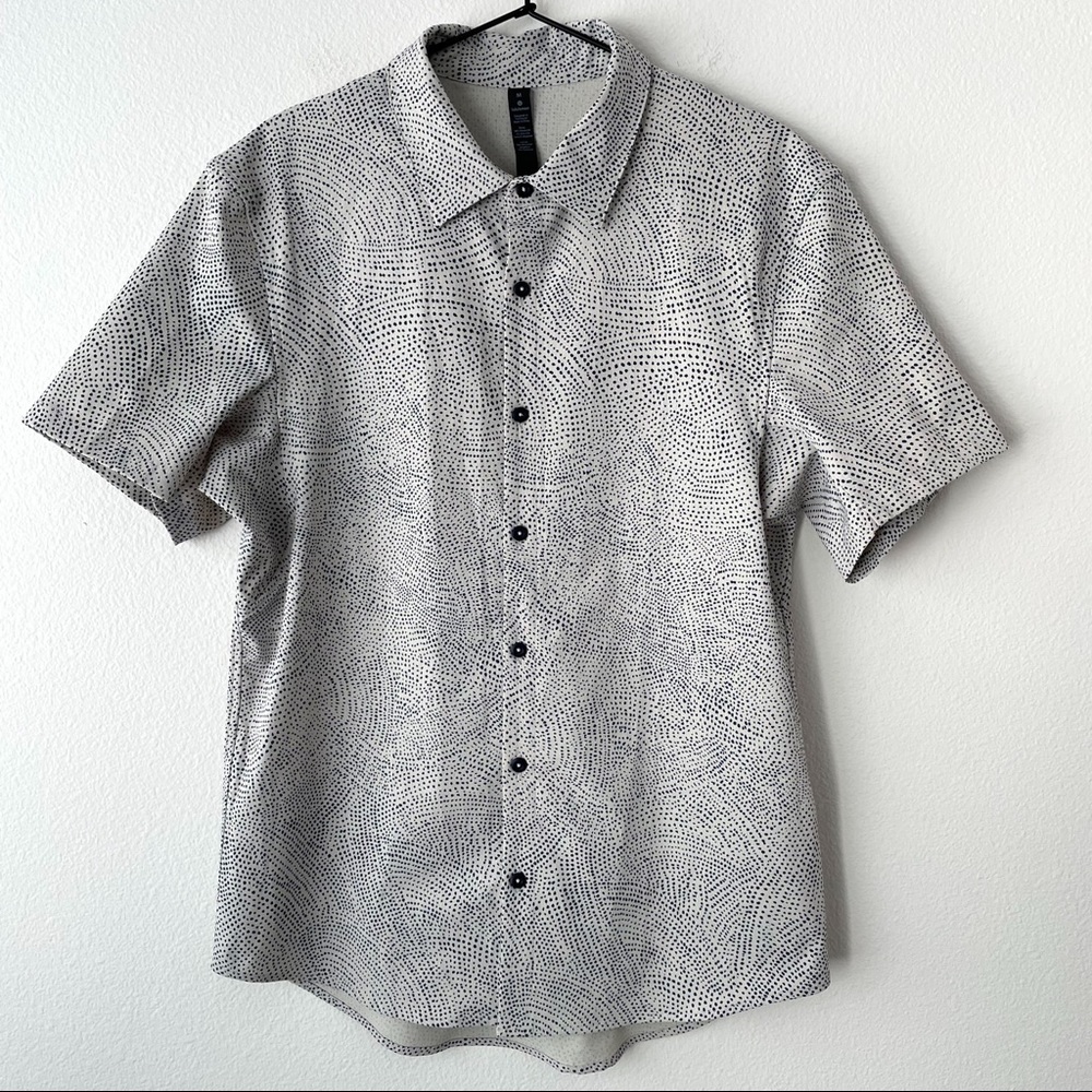 Airing Easy SS Button Down In Multi - Picture 2 of 4